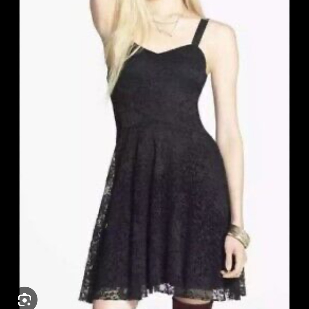 ❤️🥀Free People Black Lace Mini Dress with Blue Velvet Detail🍒🌹